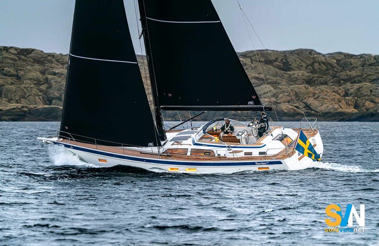 Hallberg Rassy 50 in navigazione