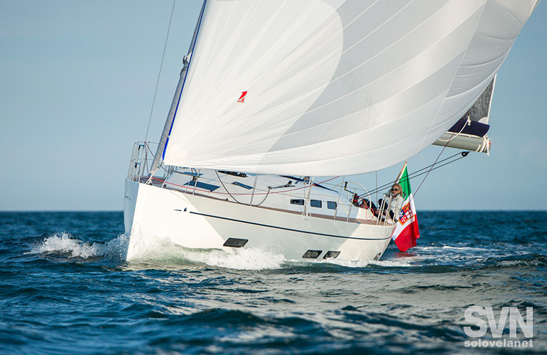 Italia 13.98 di prua