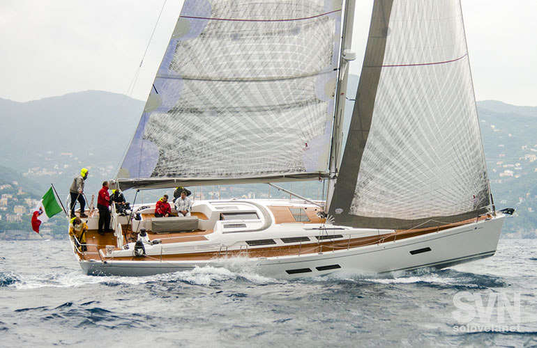 Italia 15.98, in navigazione