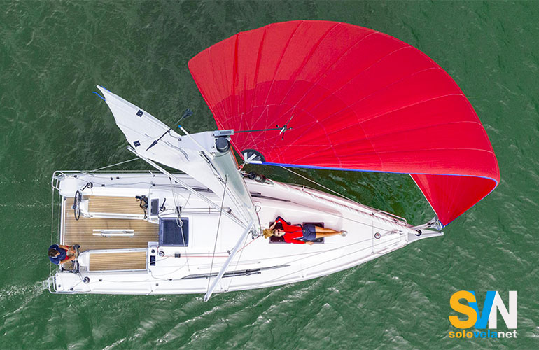 Oceanis 30.1 dall'alto