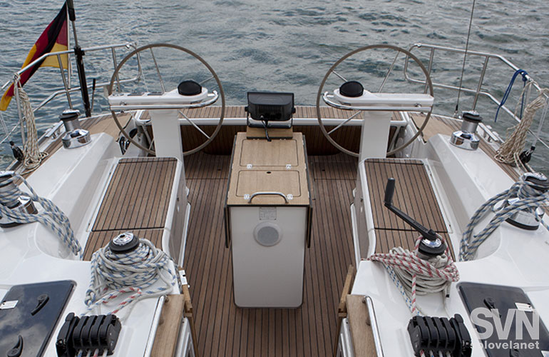 Bavaria 45 Cruiser, il pozzetto