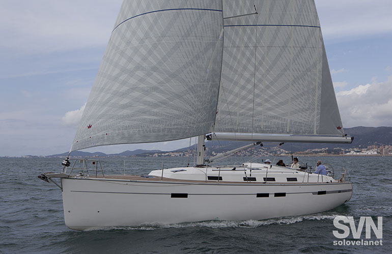 Bavaria 45 Cruiser, di prua