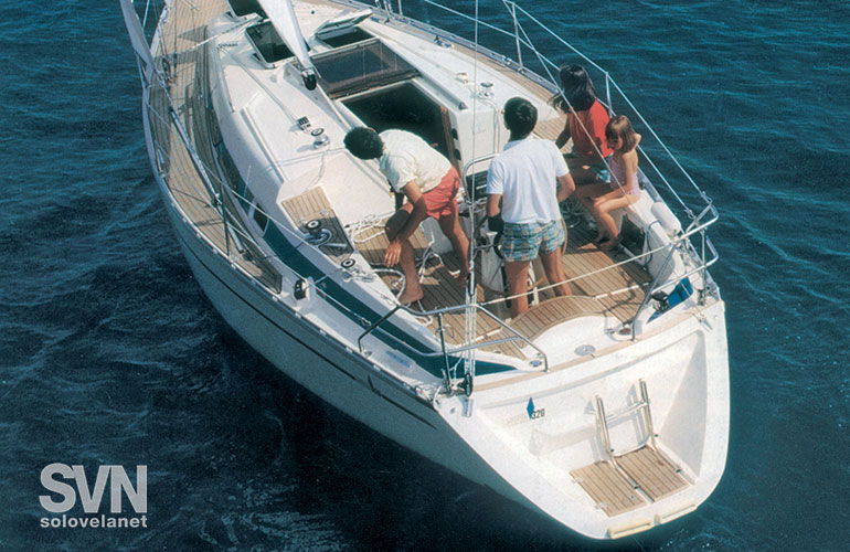 Bavaria 320, la poppa