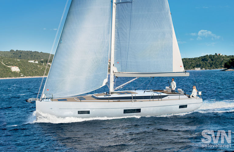 Bavaria C50, l'esterno