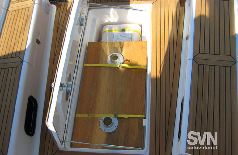 Elan E6, il pozzetto visto dall'alto