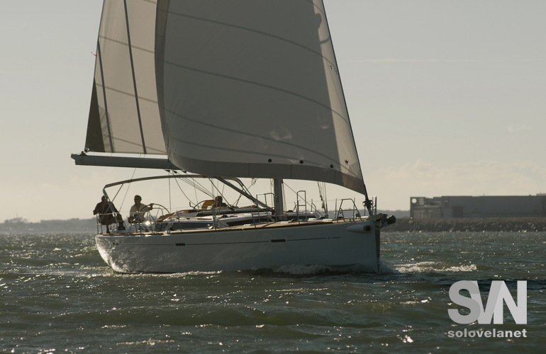 Dufour 525, di bolina larga