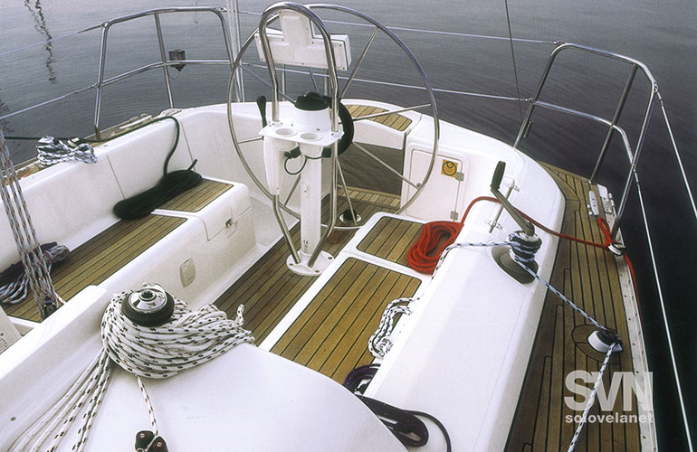 Elan 333 il pozzetto