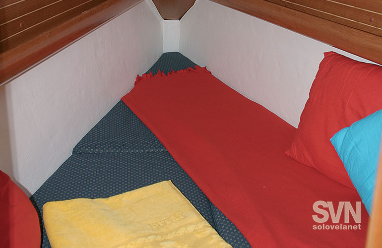 Elan 37, la cabina di prua