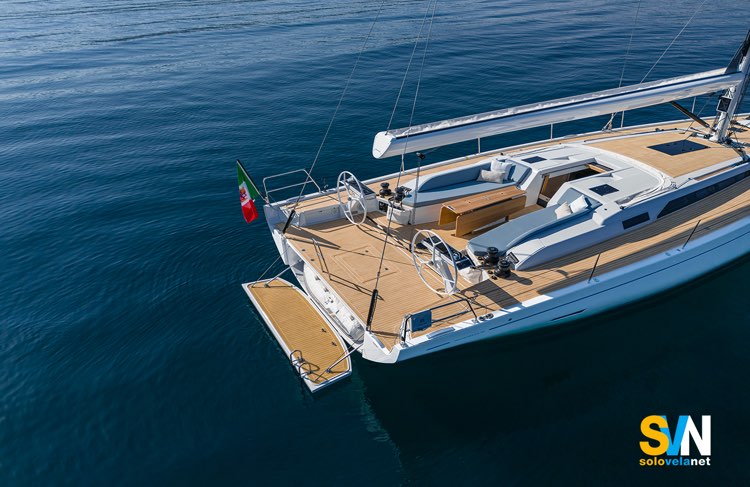 Grand Soleil 52 P, la spiaggetta