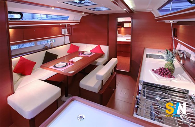 Dufour 455 GL, dinette seconda versione