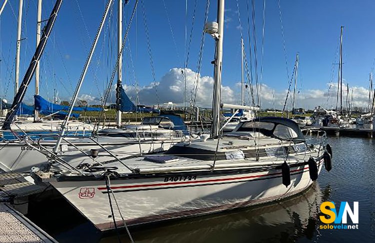 Dufour 3800 - in banchina