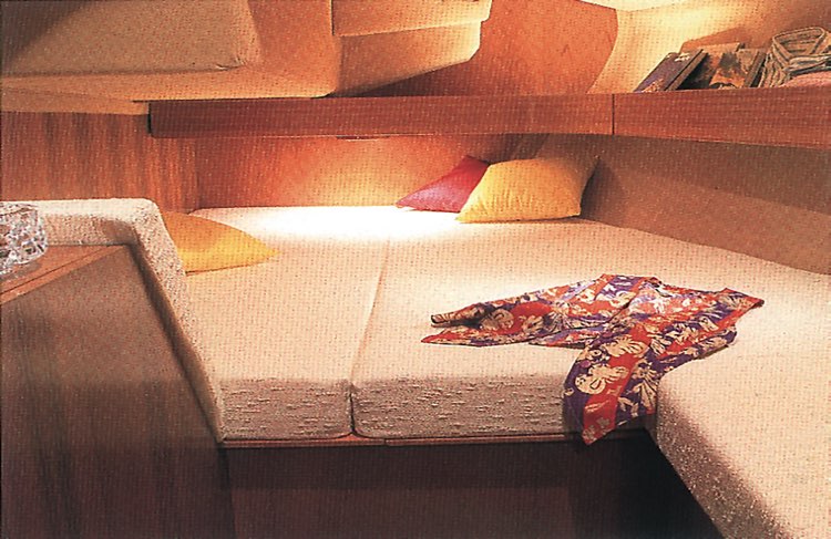 Grand Soleil 38, cabina di poppa