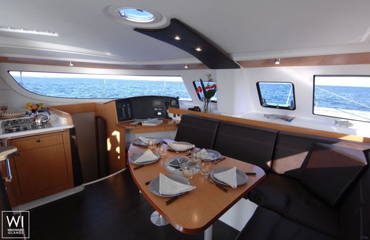 Fountaine Pajot - Lipari 41, la dinette2