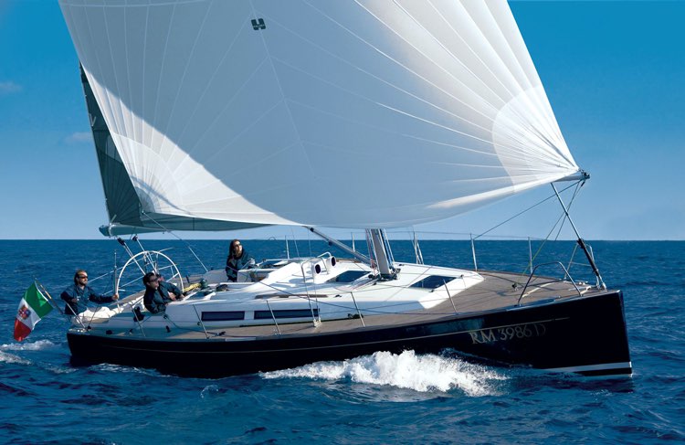 Grand Soleil 37 BC, di bolina