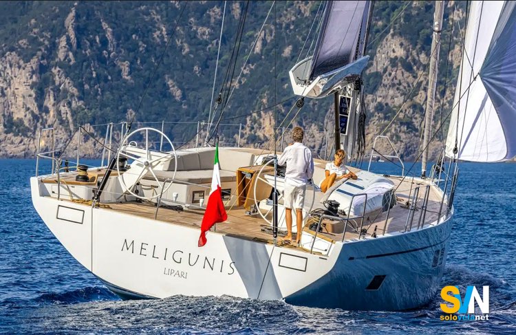 Grand Soleil 65 LC, di poppa