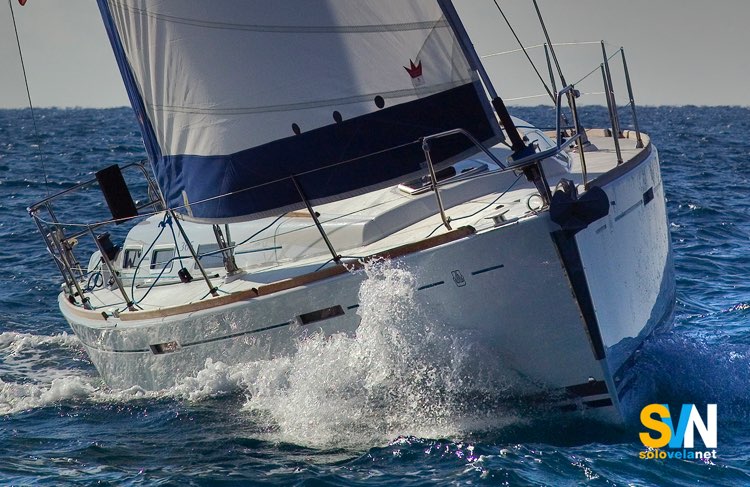 Dufour 365 GL, i volumi a prua sono molto imporatnti