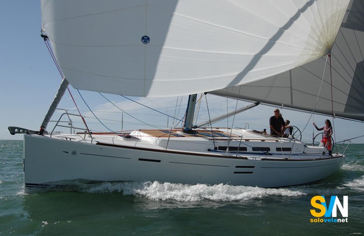 Dufour 40E, sotto gennaker