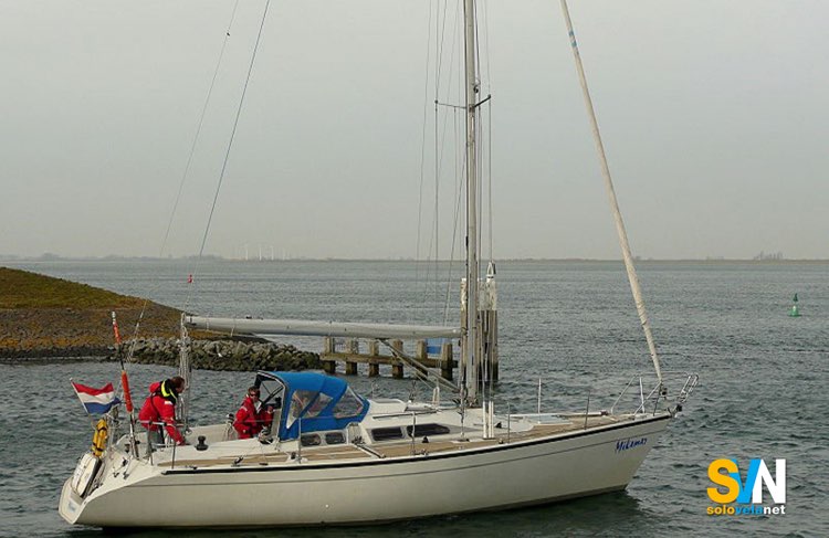 Dehler 38 CWS, esce dalla rada