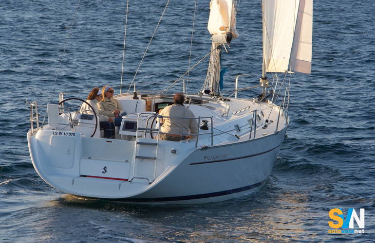 Il Cyclades 39.3 visto di poppa