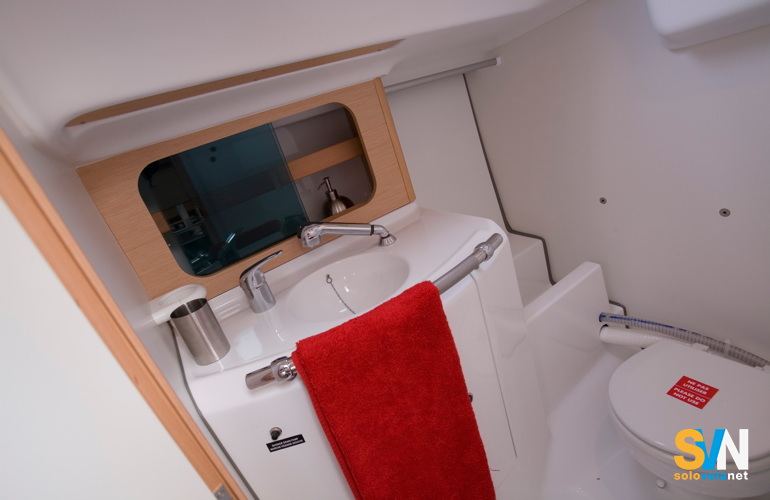 Il First 31.7, il bagno