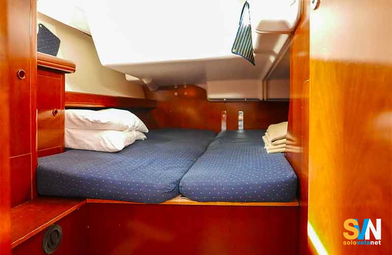 L' Oceanis Clipper 473, una cabina di poppa