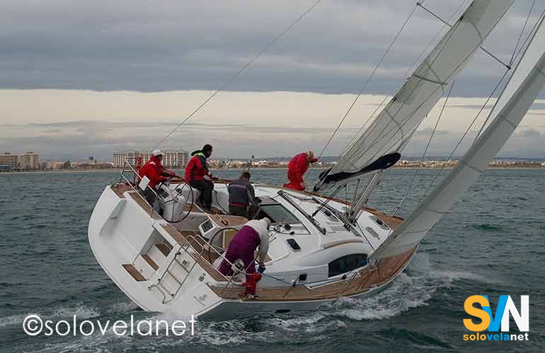 L'oceanis 43 durante la prova di Solovela