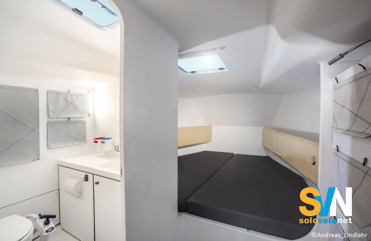 Bagno e cabina di prua del Pogo 36