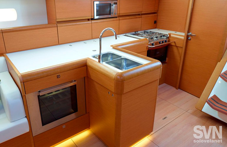 Sun Odyssey 519, la cucina