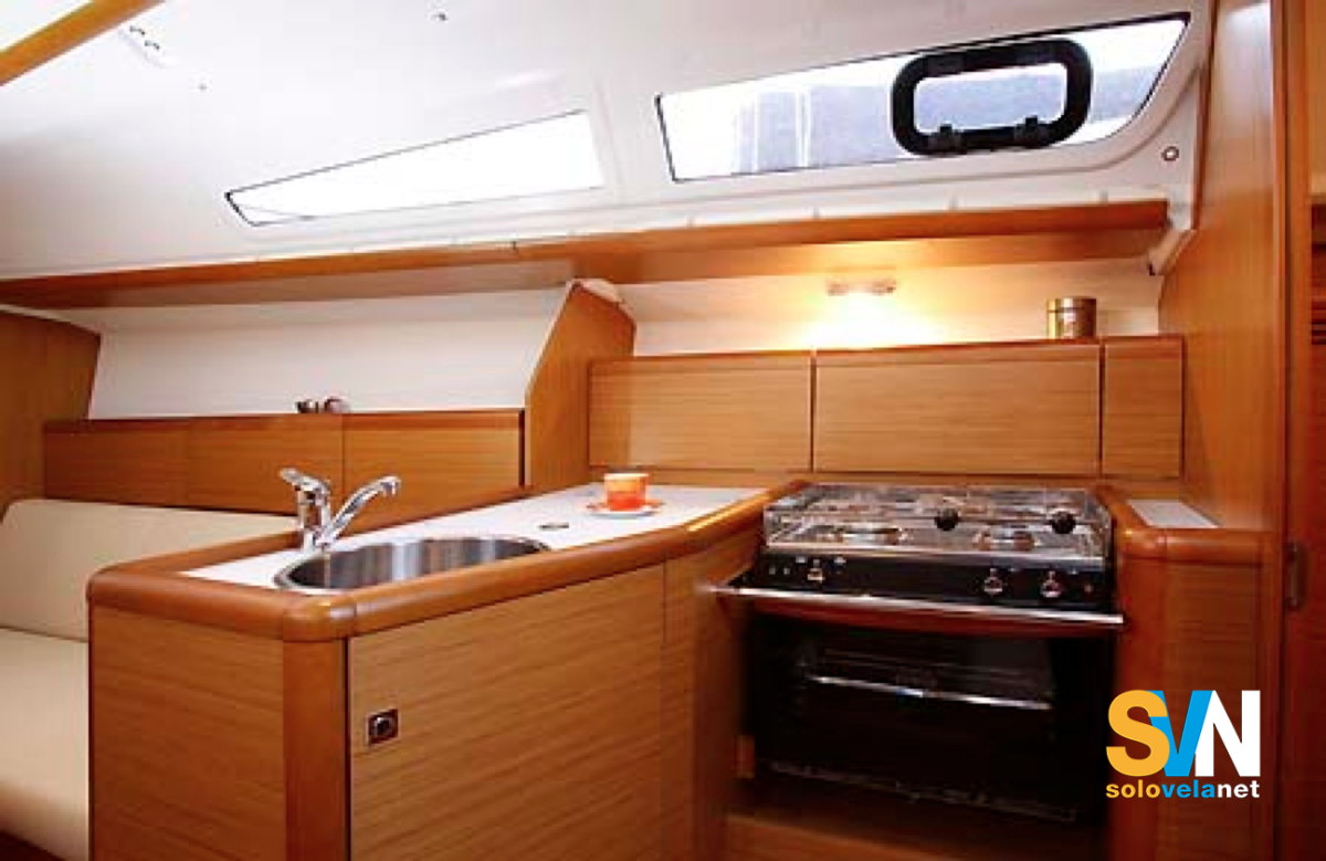 La cucina del Sun Odyssey 33i