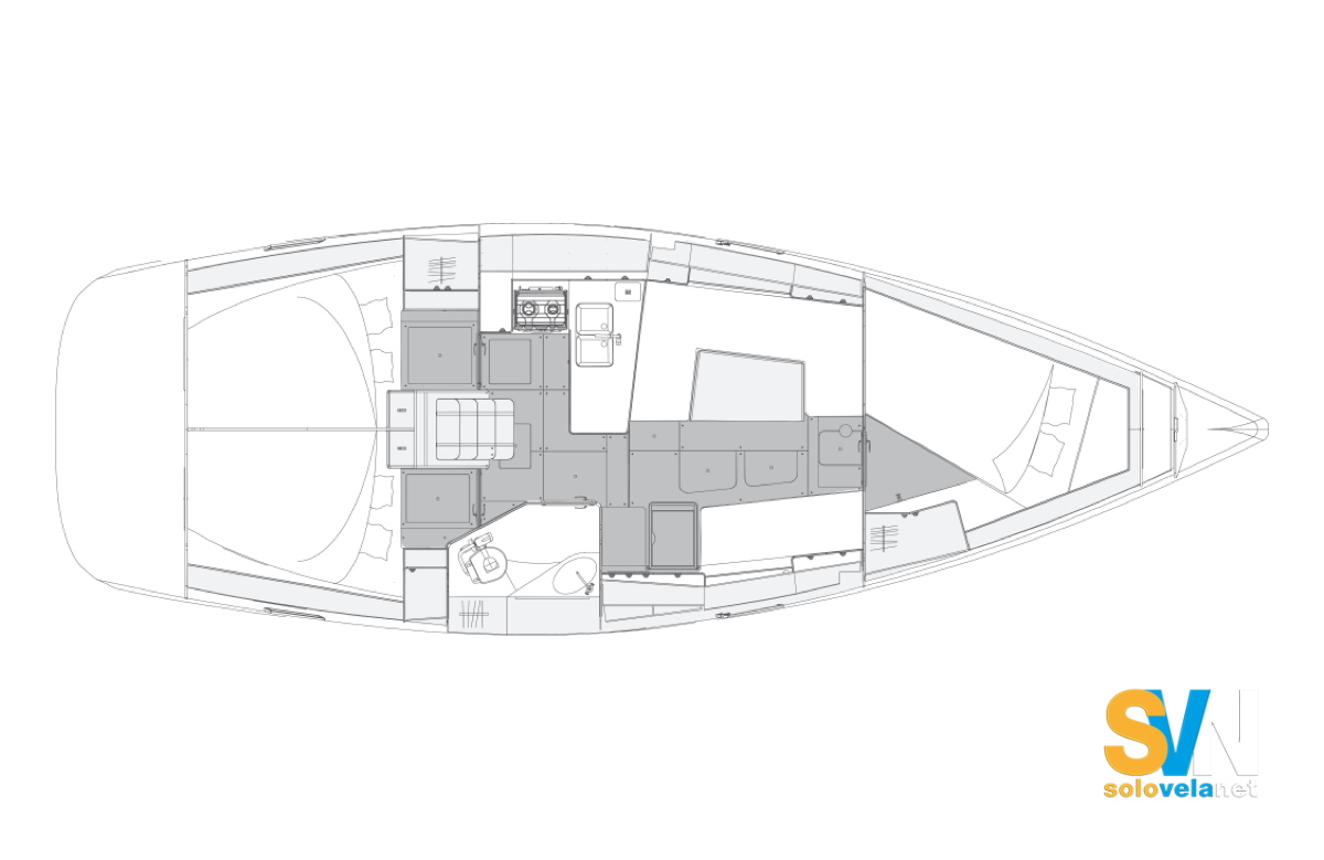Due cabine gemelle a poppa, una a prua con letto decentrato